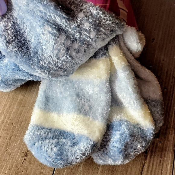 NWT Dr. Scholl's Women's Soothing Spa Socks Blue Low Cut 4-10 Shoe Size 3 Pairs - Picture 5 of 12